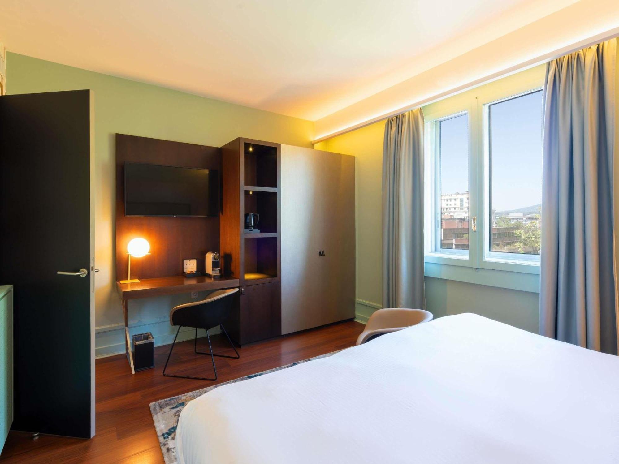 Superior Double Room Lake Side